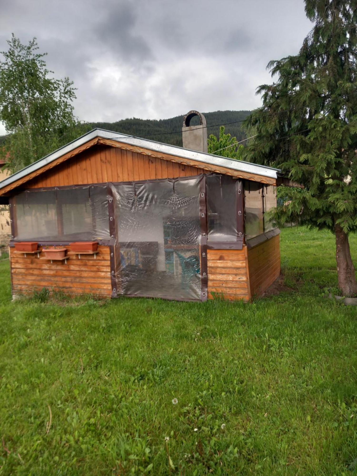 Къща За Гости Дани Govedartsi Exteriör bild